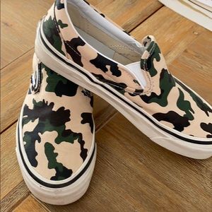 Vans Camo Slip On Classic Sneakers